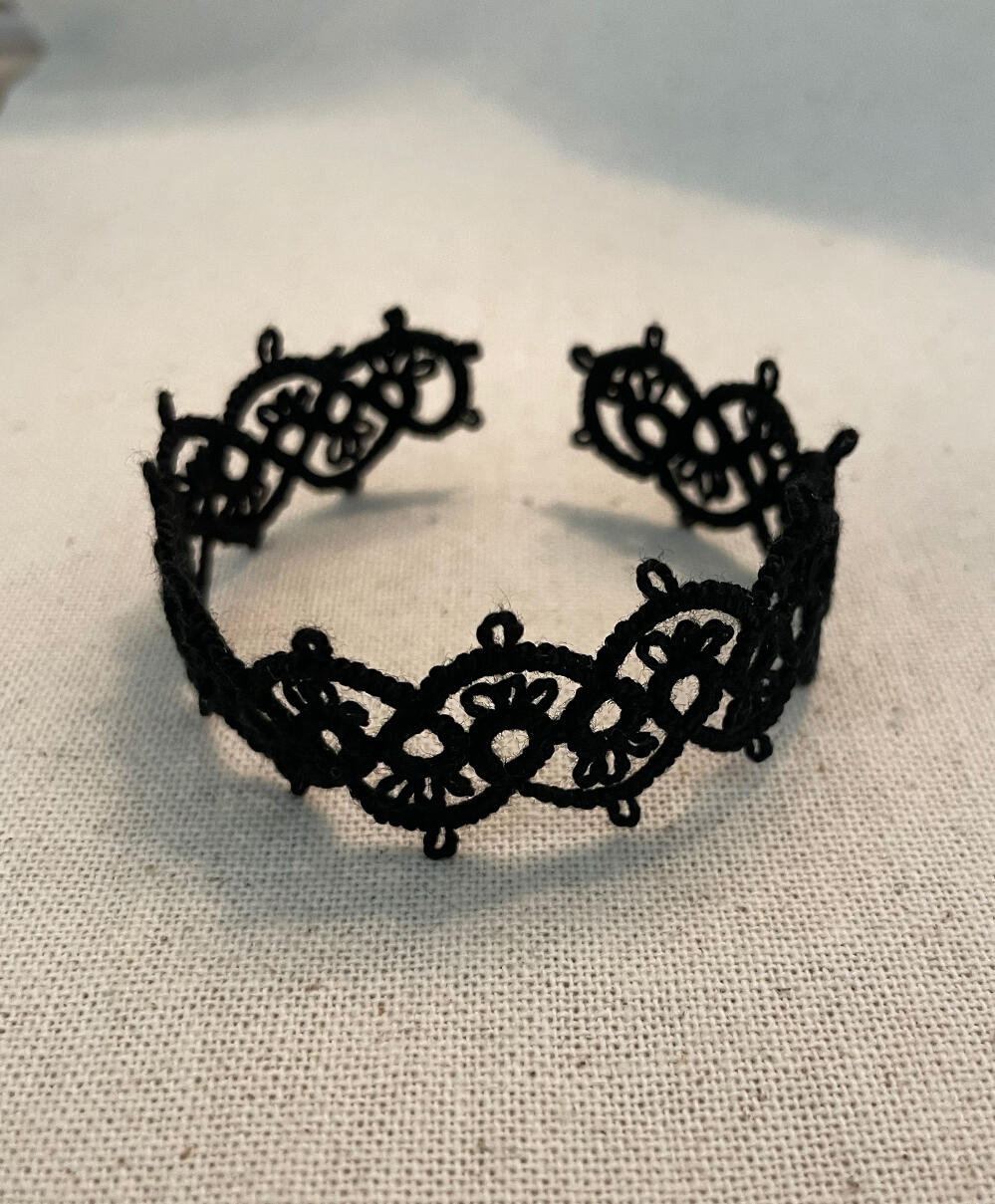 Tatting lace