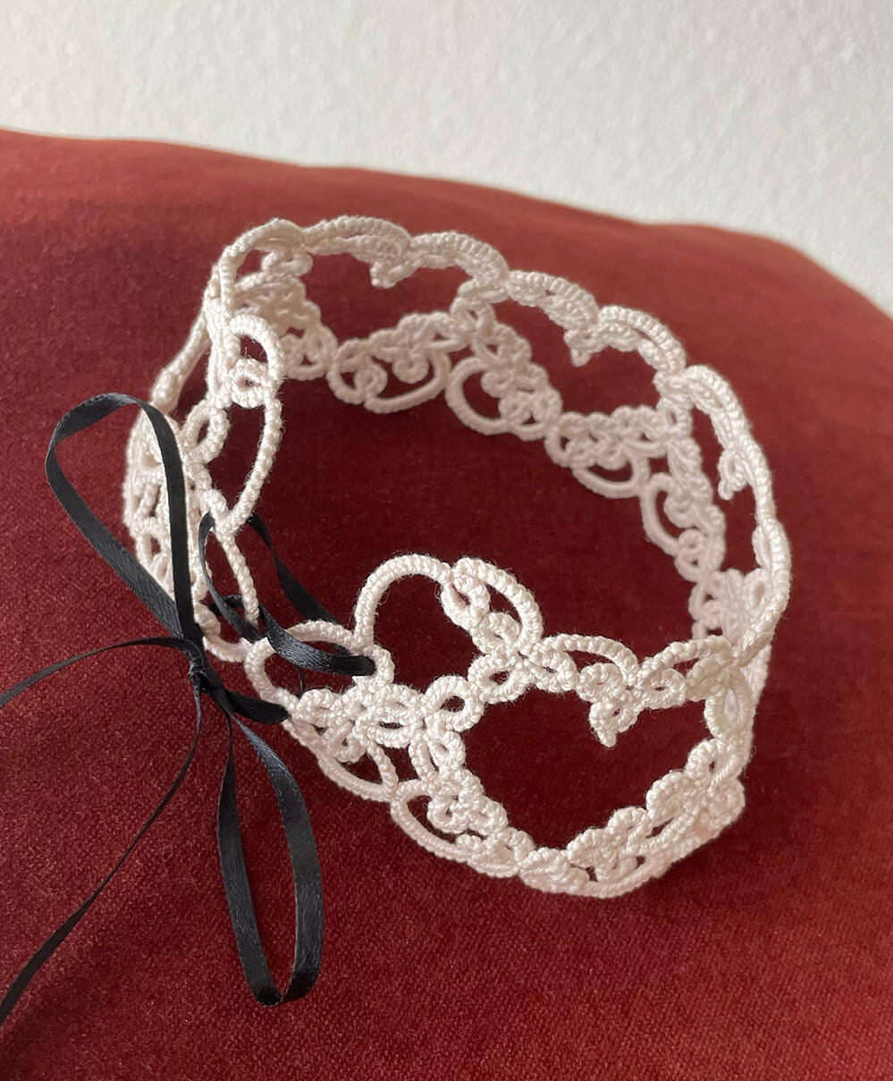 Tatting lace